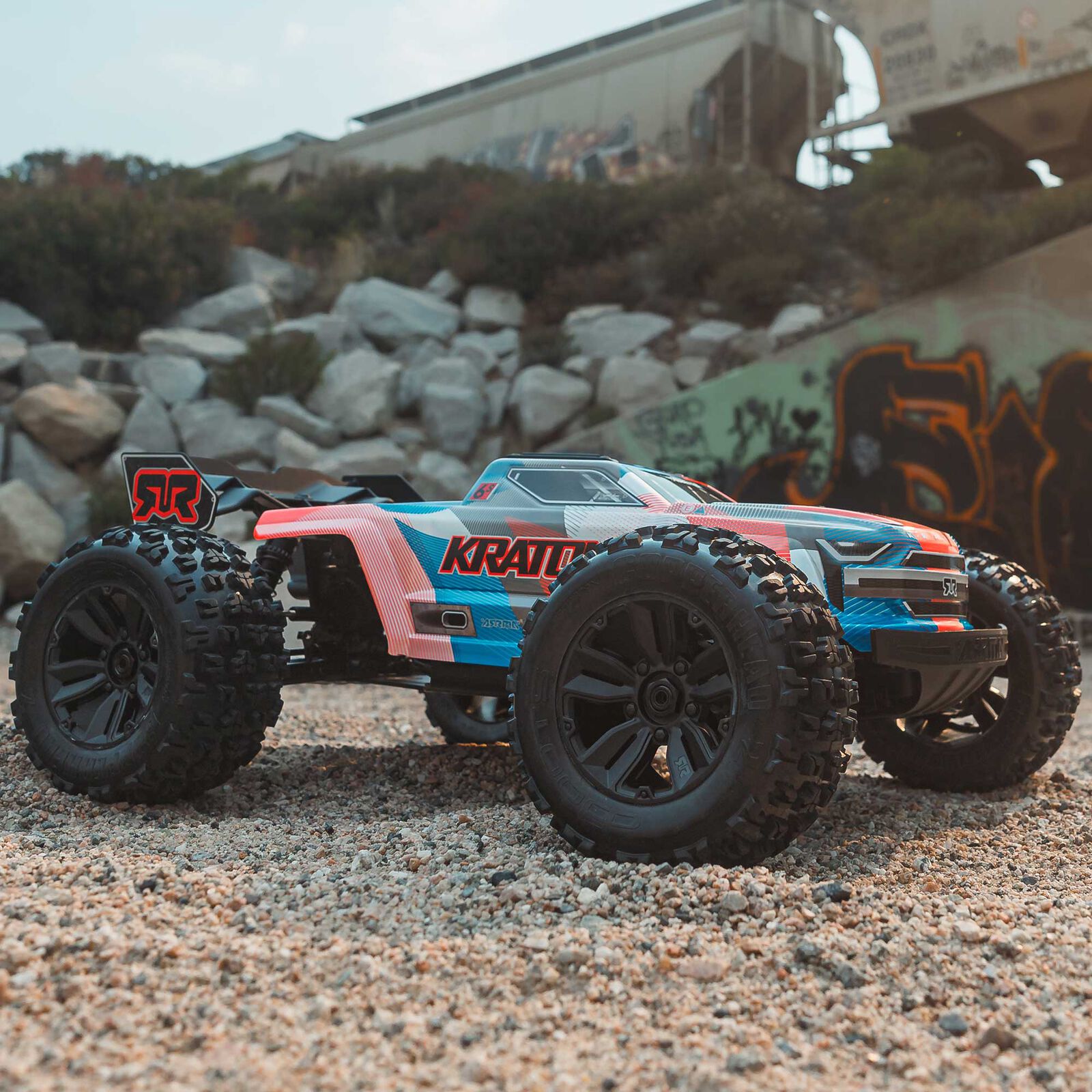 ARRMA Kraton ARA8608V6T1 – Monster Truck 1/8 6S BLX V6 RTR Brushless